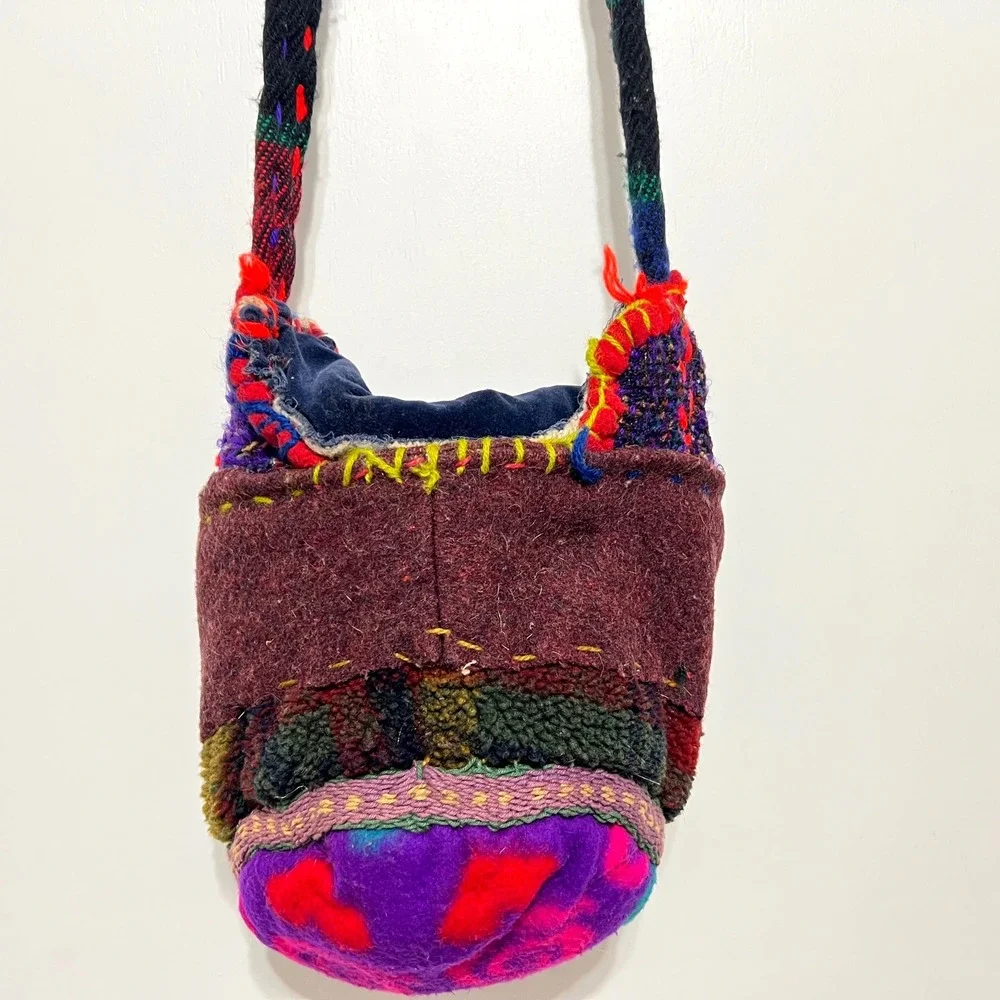 Art by‎ Sid Handmade Tibetan Patchwork Boho Crossbody Bag Mixed Textile Folk